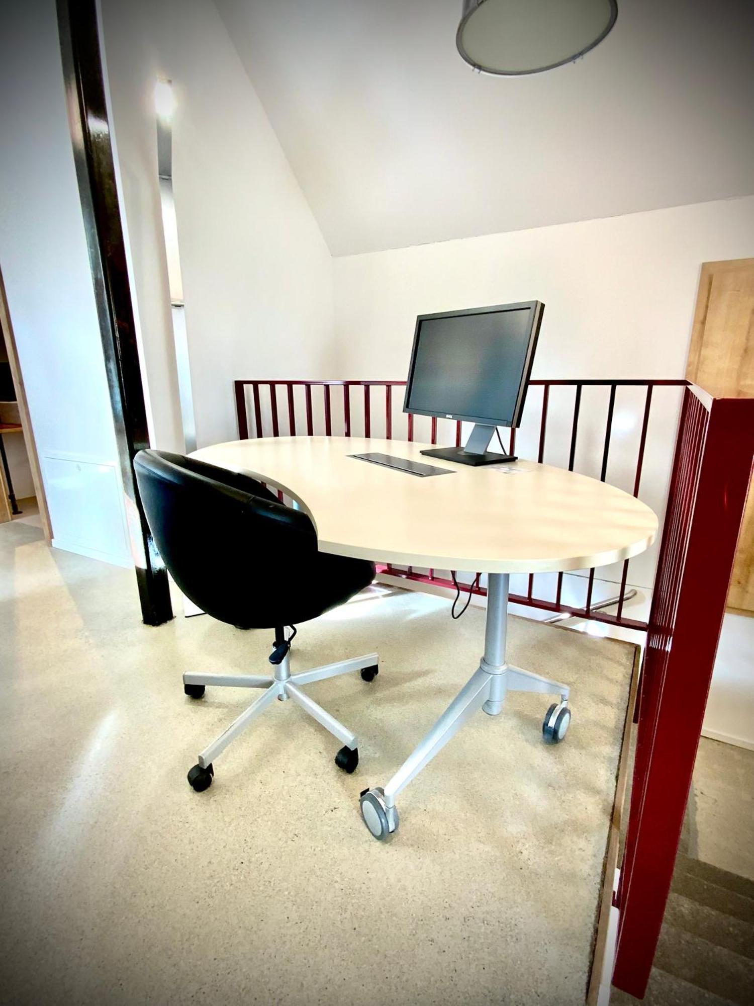 Ferienwohnung Waterfront - Urbane Eleganz Am Bachufer Villach Zimmer foto
