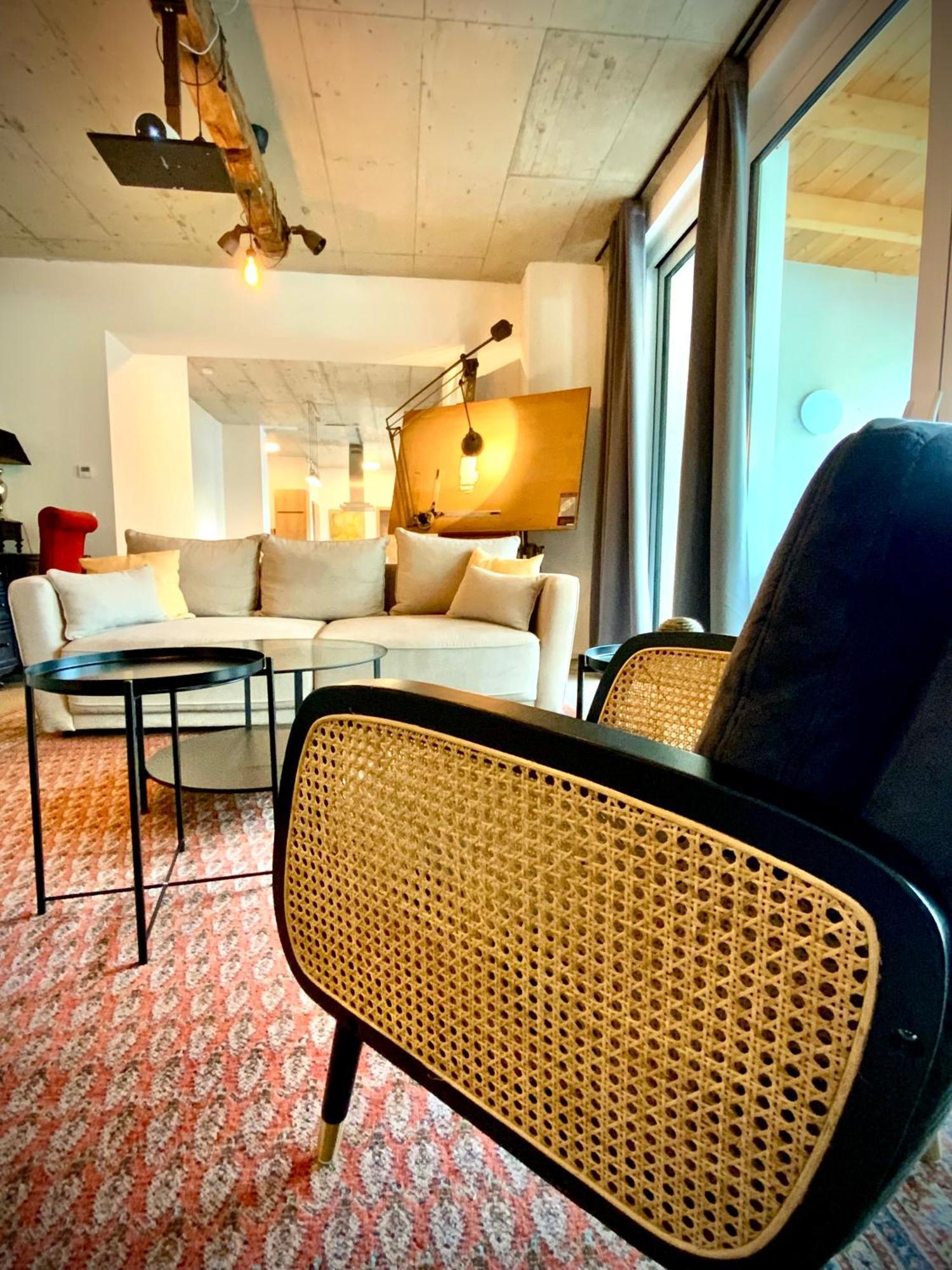 Ferienwohnung Waterfront - Urbane Eleganz Am Bachufer Villach Zimmer foto